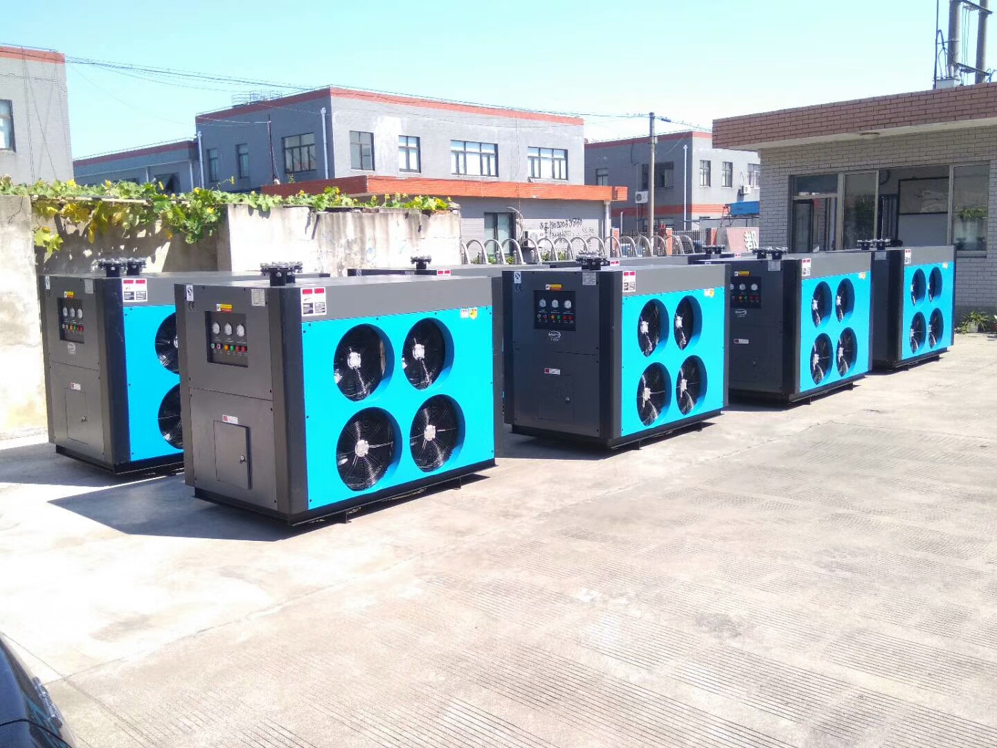 冷干機冷媒低壓的調節方法？